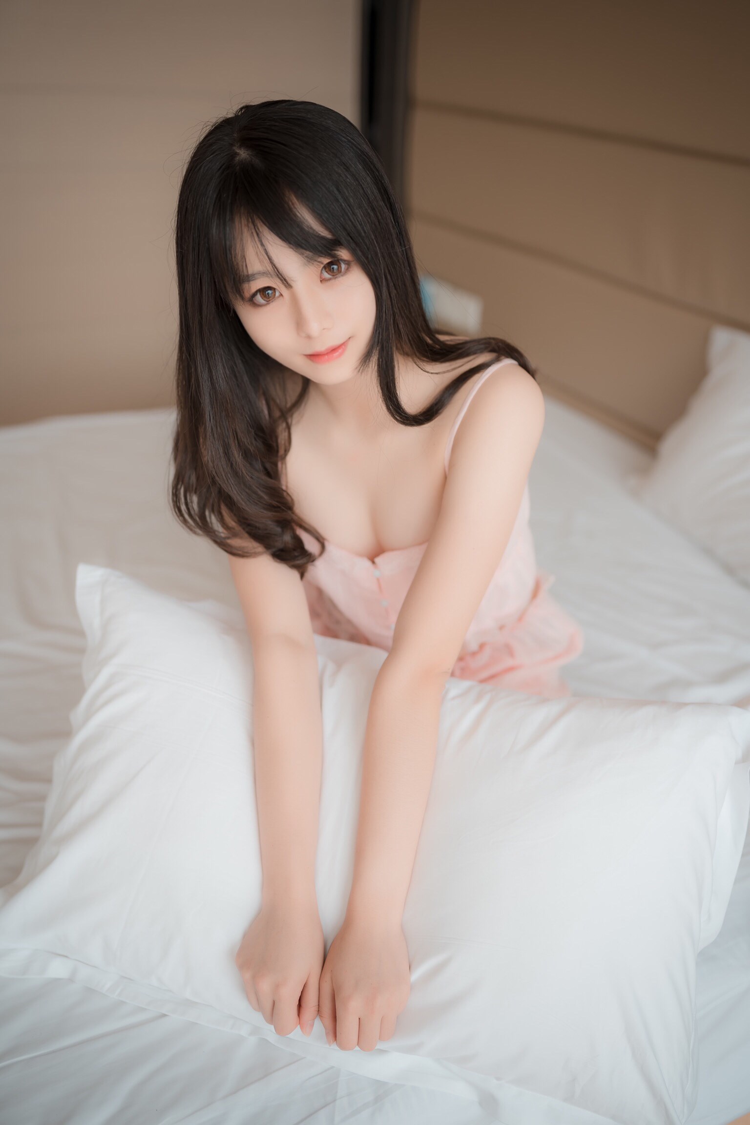 A girl friend in pajamas(20)